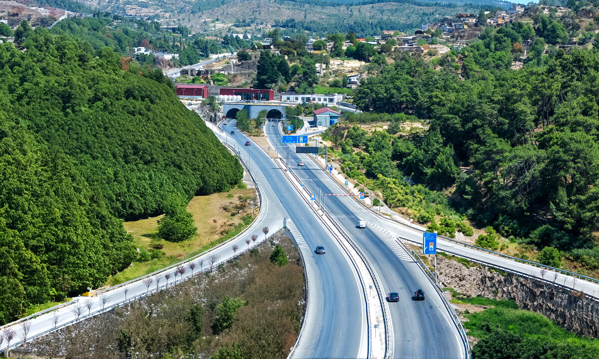 alyon-insaat-projelerımız-ulastırma-altyapısı-projeleri-sabuncubeli-tüneli-ve-baglantı-yolları-galeri-10.jpg